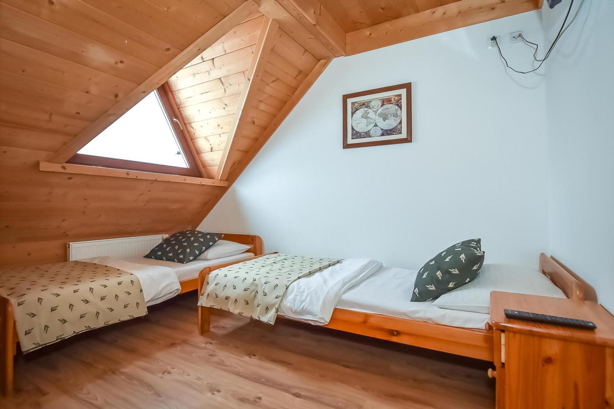 Willa Pod Orlem Jacuzzi Sauna コシチェリスコ エクステリア 写真