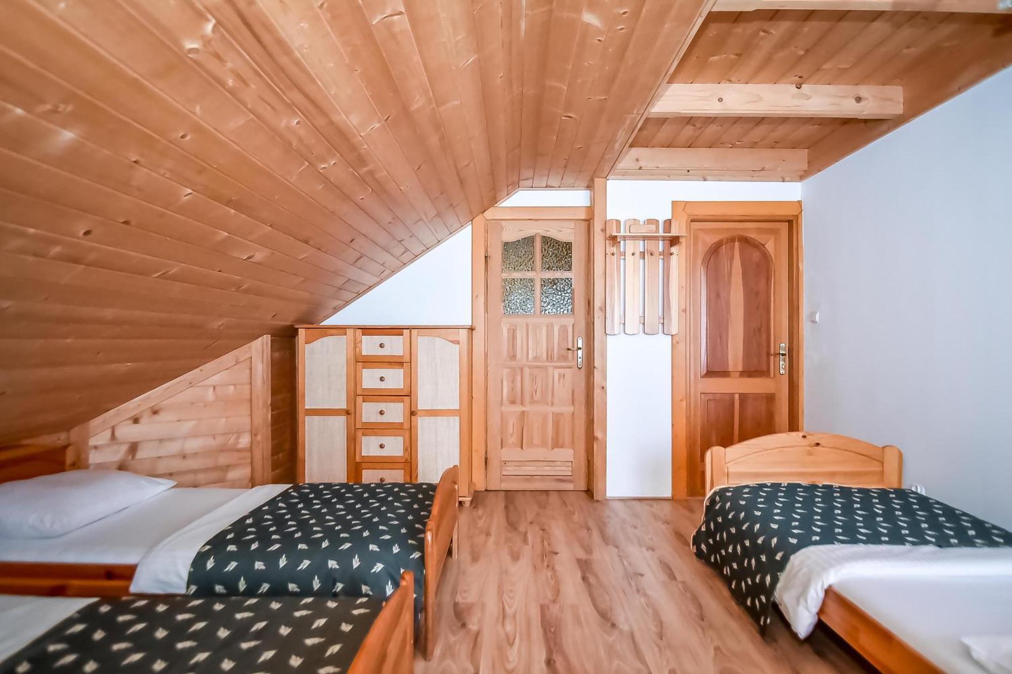 Willa Pod Orlem Jacuzzi Sauna コシチェリスコ エクステリア 写真