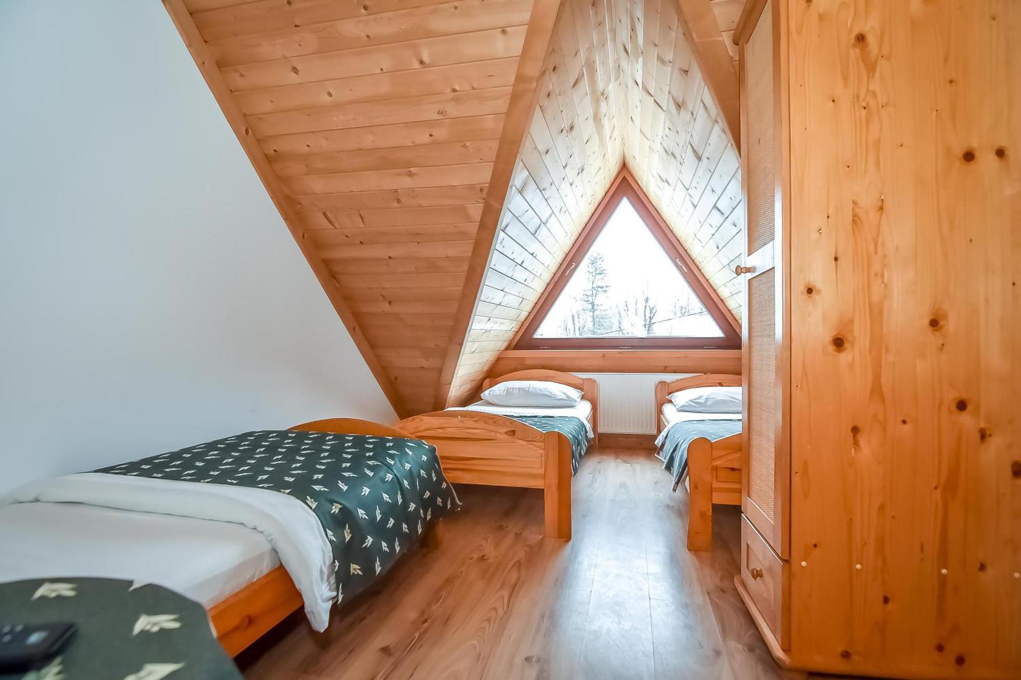 Willa Pod Orlem Jacuzzi Sauna コシチェリスコ エクステリア 写真