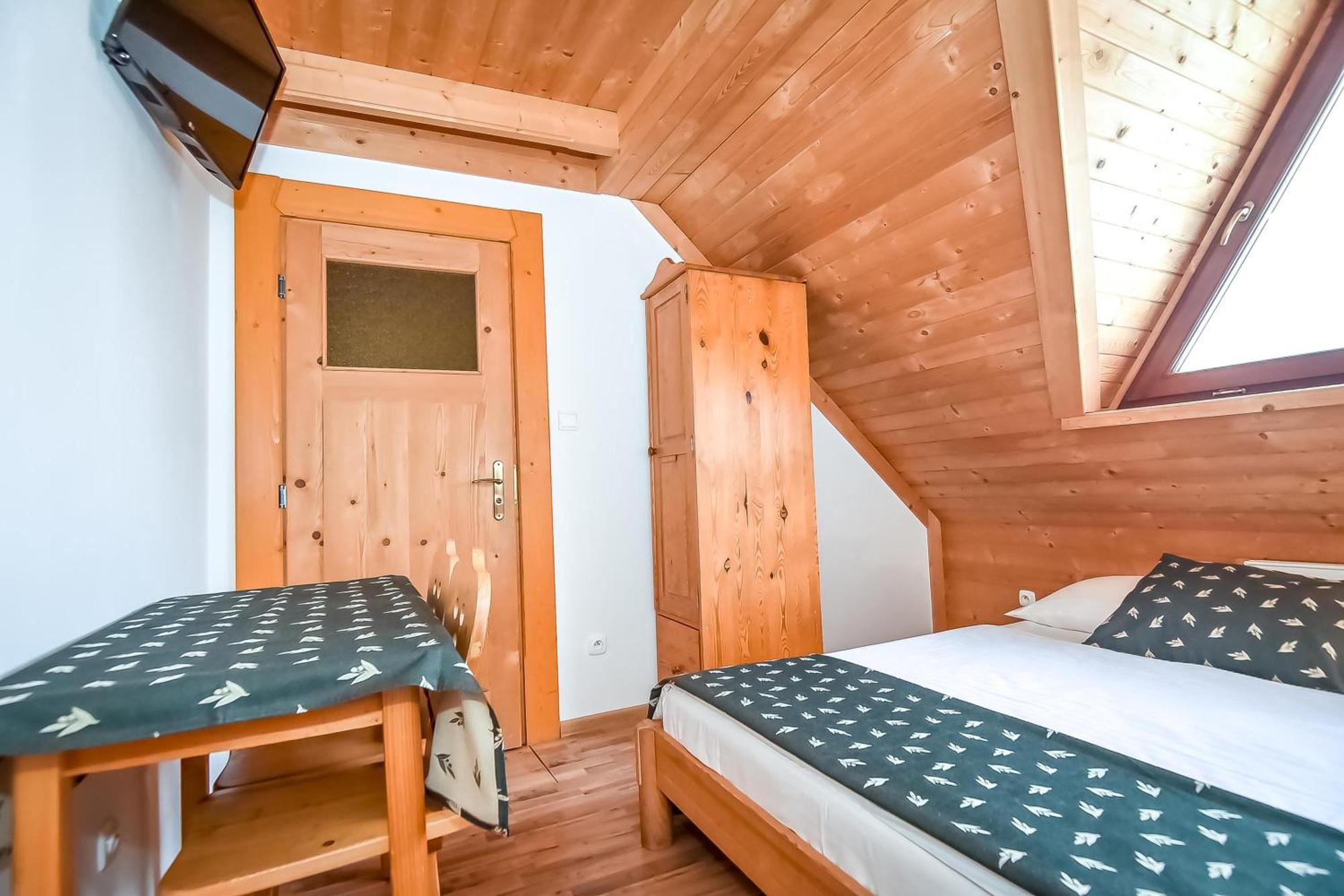 Willa Pod Orlem Jacuzzi Sauna コシチェリスコ エクステリア 写真