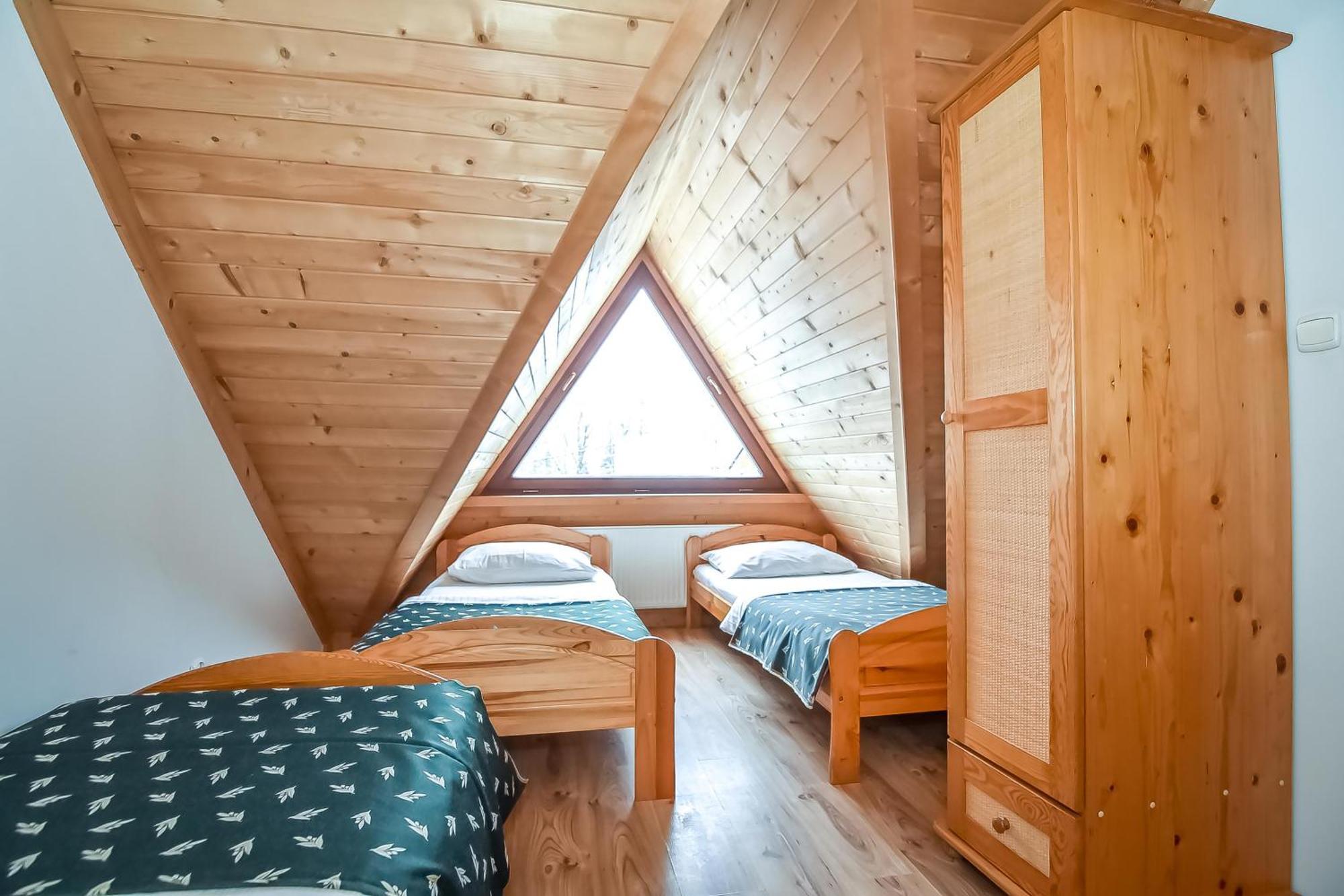 Willa Pod Orlem Jacuzzi Sauna コシチェリスコ エクステリア 写真